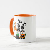 Cute Halloween Gnomes with Cauldron and Pumpkin Tasse (Vorderseite Links)