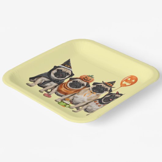 Cute Halloween Pug Paper Plate – Funny Spooky Dog  Pappteller (Gewinkelt)