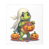 Cute Halloween Turtle Ghost with Candy (8) Notizblock (Vorderseite)