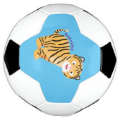 Cute happy tiger cub cartoon fußball (Gedreht)