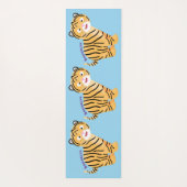 Cute happy tiger cub cartoon yogamatte (Rückseite)
