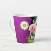 Cute Holstein cow in grass over purple Milchtasse (Linke Ecke)