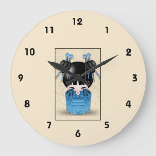 Cute Japanese Kokeshi Doll Dressed in Blue Große Wanduhr