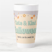 🧡 ✨ „Cute & Kind Halloween“ Kollektion 🎃🌿 Milchtasse (Vorderseite)