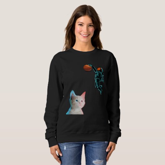 Cute Kitten Astronaut Playing Basketball For Cat Sweatshirt (Vorne ganz)