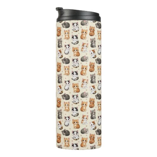 Cute Kittens Pattern – Adorable Cat Illustration  Thermosbecher (Nach rechts gedreht)