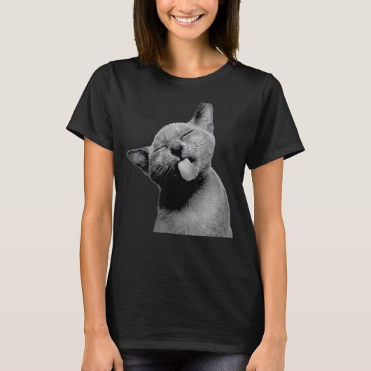 Cute Kitty Cat Sticking Out His Tongue At You Anim T-Shirt (Vorderseite)