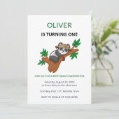 Cute Koala Wild Animal Kids First Birthday Einladung (Stehend Vorderseite)