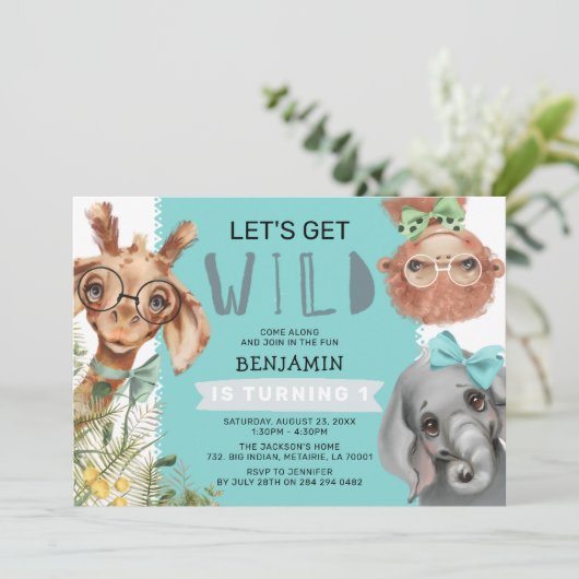Cute Let's Get Wild Blue Jungle 1st Birthday Party Einladung (Stehend Vorderseite)