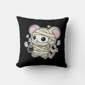 Cute lovely little mouse ready for Halloween Kissen