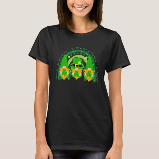 Cute Lucky Rainbow Gnome Happy St Patricks Day Fam T-Shirt (Vorderseite)