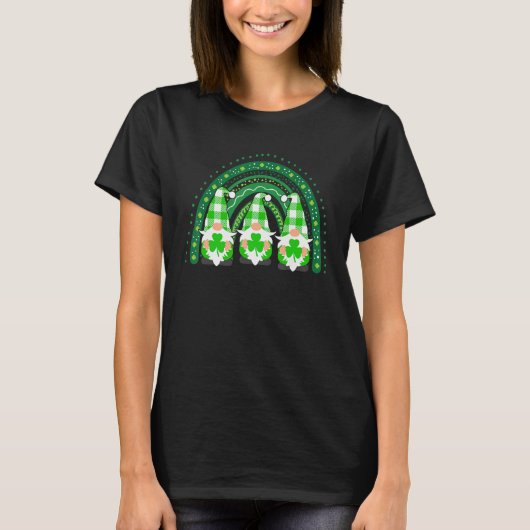 Cute Lucky Rainbow Gnome Happy St Patricks Day Fam T-Shirt (Vorderseite)