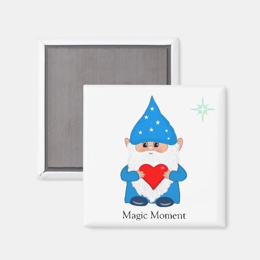 Cute magic gnome with heart on white magnet (Vorderseite/Rückseite)