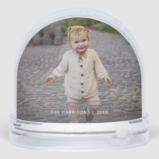 Cute Merriest Modern Calligraphy Photo Snow Globe Schneekugeln (Rückseite)