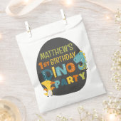 Cute Modern Dino Dinosaur Kid's Birthday Party Geschenktütchen (Ausgeschnitten)