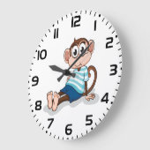 Cute Monkey in Blue Striped Shirt and Shorts Große Wanduhr (Winkel)