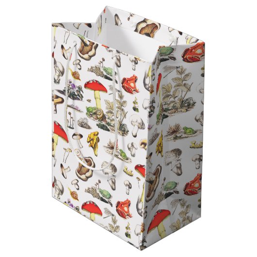 Cute Mushroom Frog Snail Forest Pattern Mittlere Geschenktüte (Rückseite Schrägansicht)