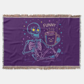 Cute Neon Skeleton Drinking Coffee – Funny Pastel  Decke (Vorderseite)