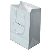 Cute Nice Things Inside Quote Blue Bag Mittlere Geschenktüte (Rückseite Schrägansicht)