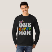 Cute One Hoppy Mom Bunny Easter Day Egg Bunny T-Shirt (Vorne ganz)