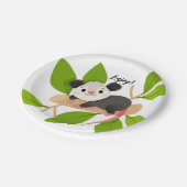 Cute Opossum on Branch with Green Leaves Pappteller (Schrägansicht)