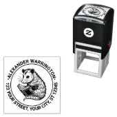 Cute Opossum Reading Book Name Return Address Permastempel (Beispiel)