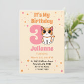 Cute Orange Rose Tabby Kitten Birthday Einladung (Stehend Vorderseite)