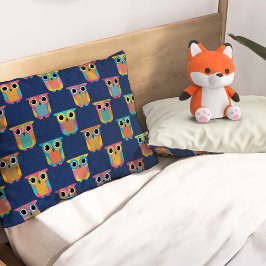 Cute Owl Pattern on Blue Kissenbezug