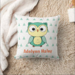 Cute Owl Triangle Pattern Custom Throw Pillow Kissen<br><div class="desc">This throw pillow is perfect for kids' room decoration. With the personalized name, it can be a great birthday gift ♥ Soft color combination with Triangle Pattern on the background ♥ All color can be edited to any color to match your room ♥ Hope you like this design, feel free...</div>
