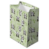 Cute Panda Bear Bamboo Kawaii Animals Pattern Mittlere Geschenktüte (Vorderseite Schrägansicht)