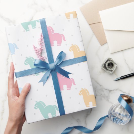 Cute Pastel Colorful Horses Dots Pattern 2026 Geschenkpapier (Schenken)