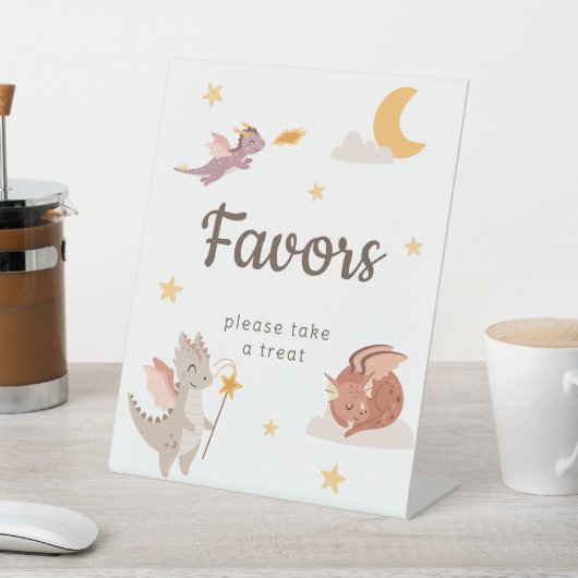 Cute Pastel Dragon Kids Birthday Party Favors Sockelschild (In SItu)