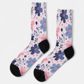 Cute Pastel Pink And Blue Floral Spring Garden Socken (Linkes Detail)