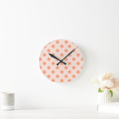 Cute Peach Flower Pattern Minimal Floral Aesthetic Runde Wanduhr (Zuhause)