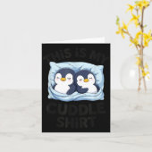 Cute Penguin Cuddle Cozy Sleep Matching Couple Karte (Gelbe Blume)