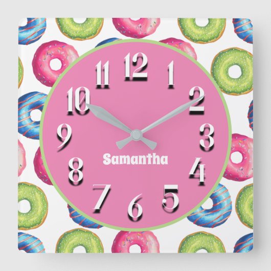 Cute Personalized Pink Blue Green Doughnuts Quadratische Wanduhr (Vorderseite)