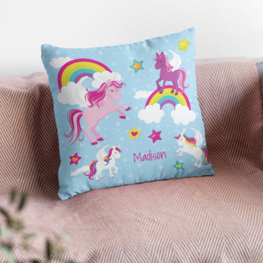 Cute Pink and Purple Unicorns and Rainbows Kissen