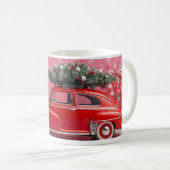 “Cute Pink Christmas Mug – Red Car & Tree Holiday Kaffeetasse (VorderseiteRechts)