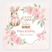 Cute Pink Floral Some Bunny Turning One Birthday Quadratischer Aufkleber (Vorderseite)