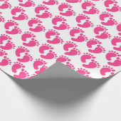 Cute pink tiled baby feet pattern geschenkpapier (Ecke)