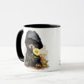 Cute Puppy in Raincoat with Daisy Flower Coffee Tasse (Vorderseite Links)