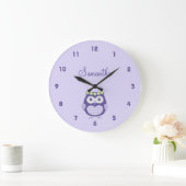 Cute Purple and Lavender Girly Owl Wall Clock Große Wanduhr (Zuhause)