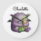 Cute Purple Green Fluffy Monster Buddy Große Wanduhr (Vorderseite)