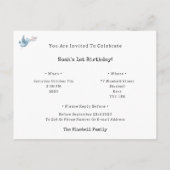 Cute Rabbit On A Picnic With Balloons Invitation Postkarte (Rückseite)