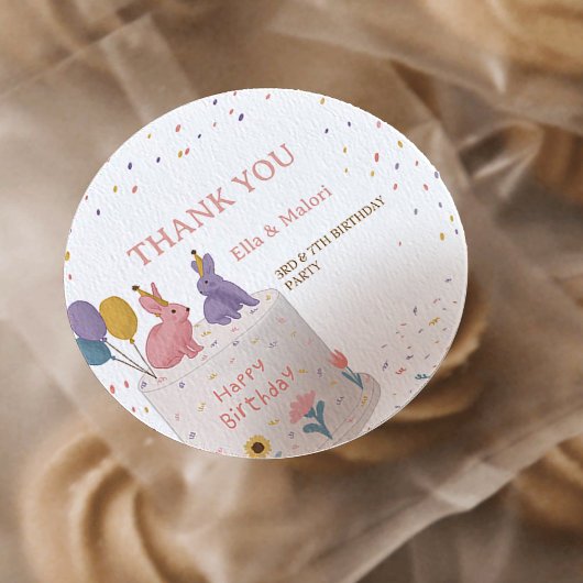 Cute Rabbits on Cake Joint Birthday Sister  Runder Aufkleber