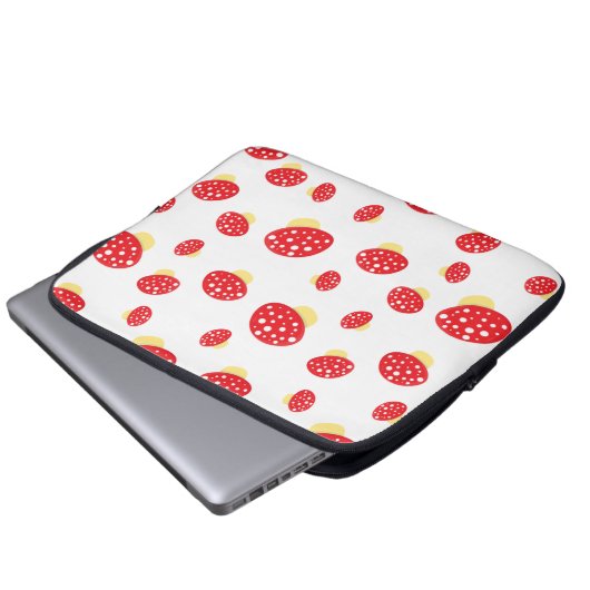 Cute Red Spotty Toadstool Mushrooms Pattern Laptopschutzhülle (Vorne Knopf)