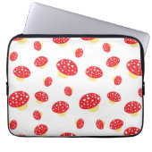 Cute Red Spotty Toadstool Mushrooms Pattern Laptopschutzhülle (Vorderseite)