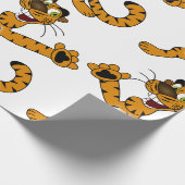 CUTE REJOICING SPOTTED BROWNISH YELLOW TIGER GESCHENKPAPIER (Ecke)
