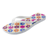 Cute Retro Penny Flower Pattern Badesandalen (Schrägansicht)