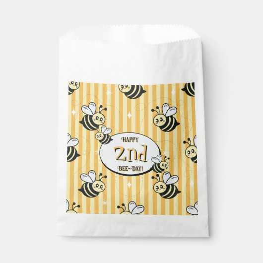 Cute Retro Yellow Striped Bumblebee Birthday Geschenktütchen (Vorderseite)